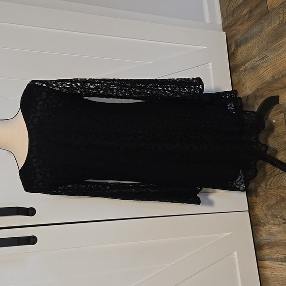 Umgee Black Eyelet Dress with Bellsleeves - Picture 2 of 4